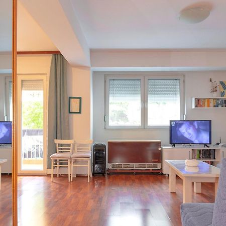 Two Bedroom Apartment Near Centre 奥赫里德 外观 照片