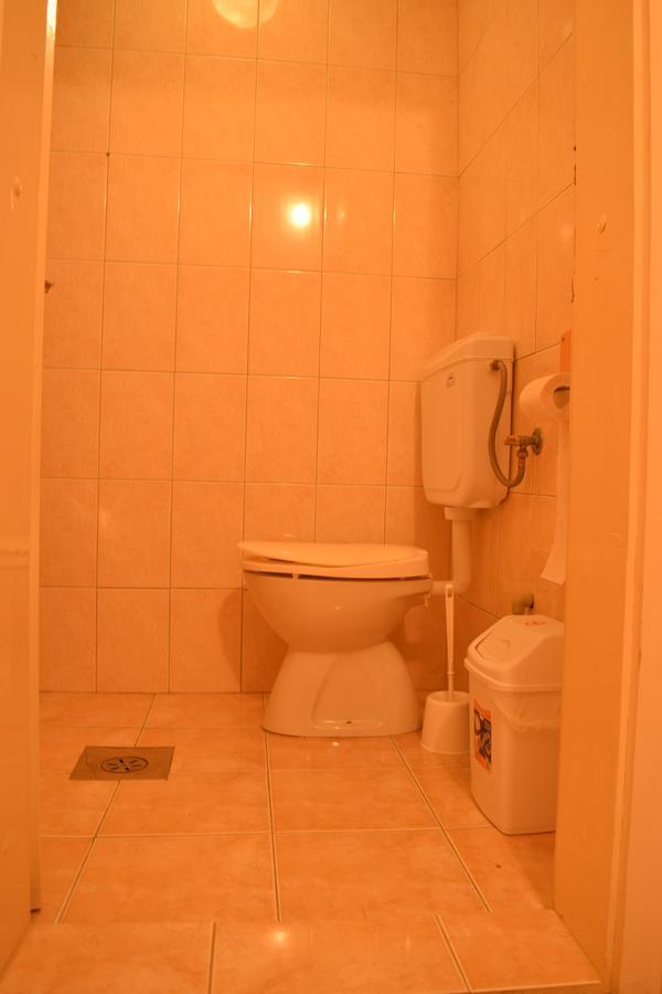 Two Bedroom Apartment Near Centre 奥赫里德 外观 照片
